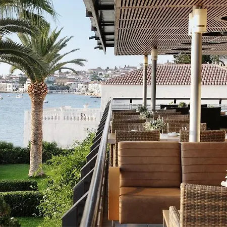 Spetses 4*